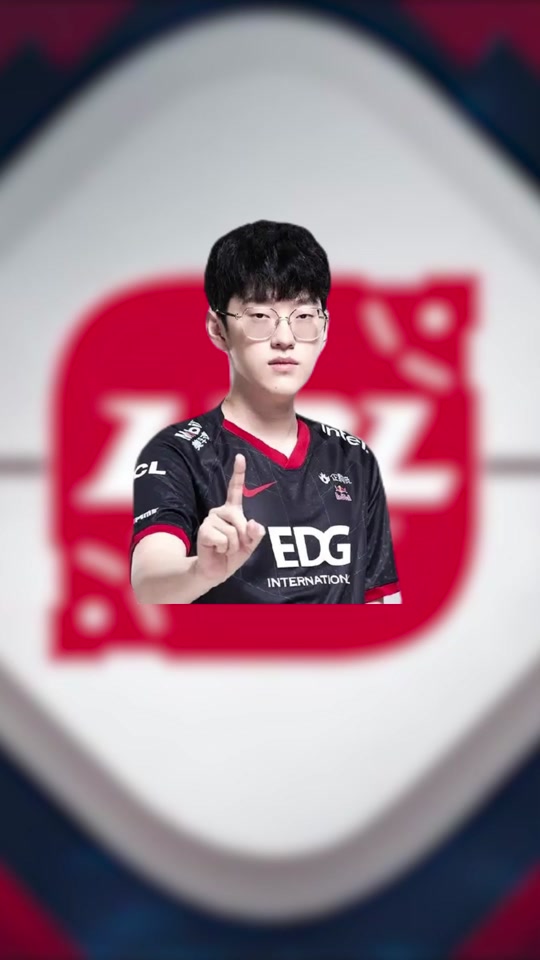  Scout迎来十赛季高光表现，拜仁球迷沸腾！
